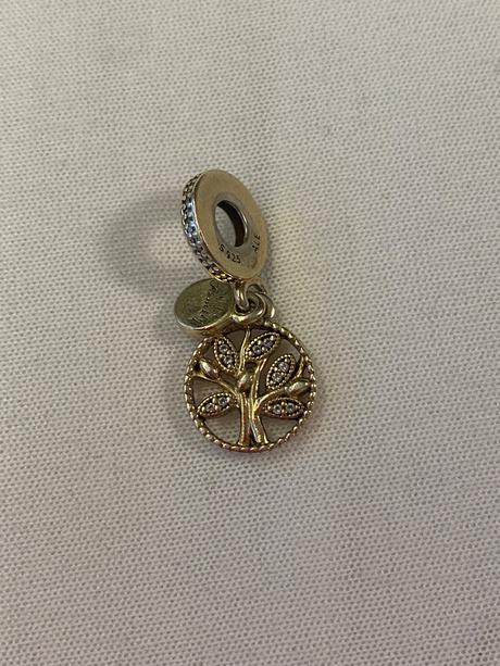 Pandora shine strom rodiny, pandora