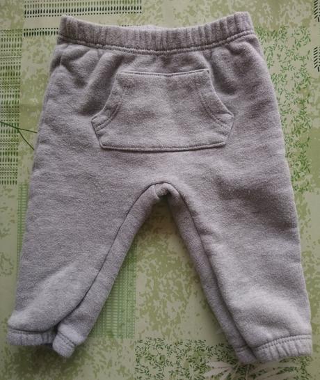 Detské sivé tepláčiky s vreckom, benetton 62-68 cm, benetton,68