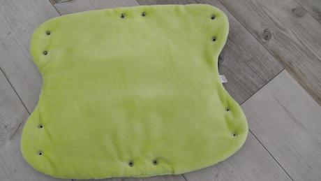 Rukávnik na kočiar, esito