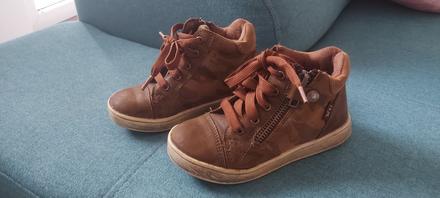 Topanky prechodné, 26