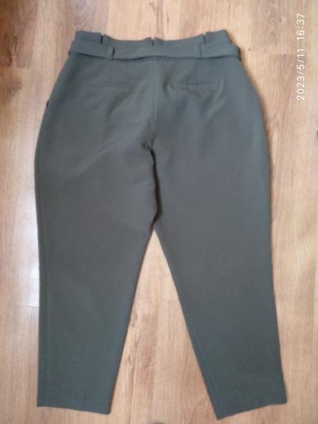 Nove olivove nohavice, new look,42