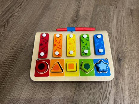 Hape prestrkávací xylofón,