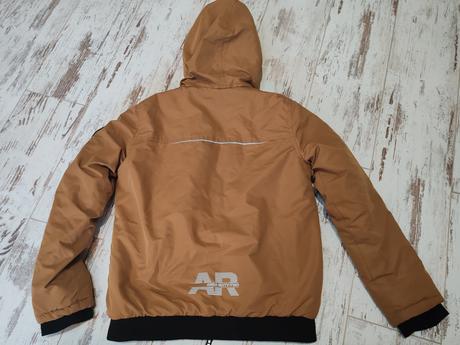 Bunda zimná, chapter young,158