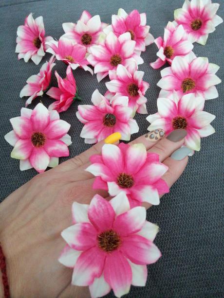 Kvety na aranžovanie 25ks,