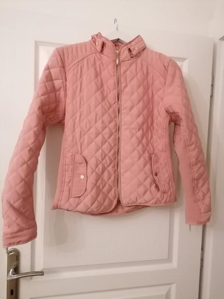 Ružová prechodná vetrovka, 42