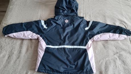 Zimna bunda s kapucnou, alive,116