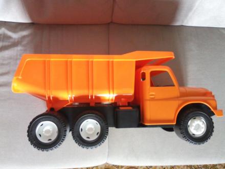 Auto tatra 73 cm,