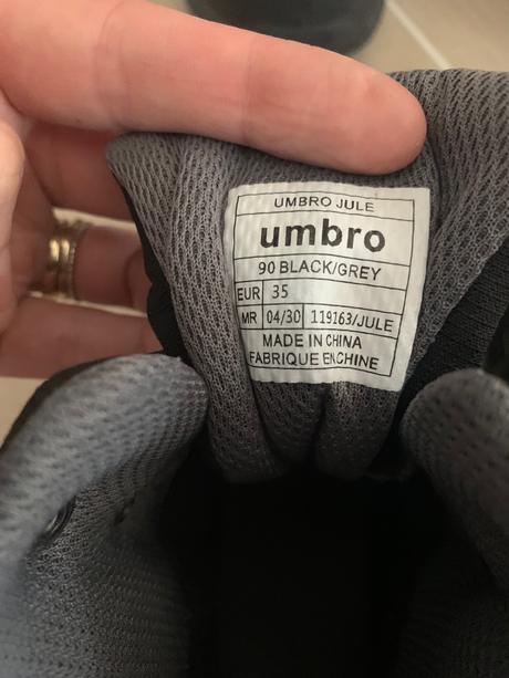 Vodotesné topanky, umbro,35