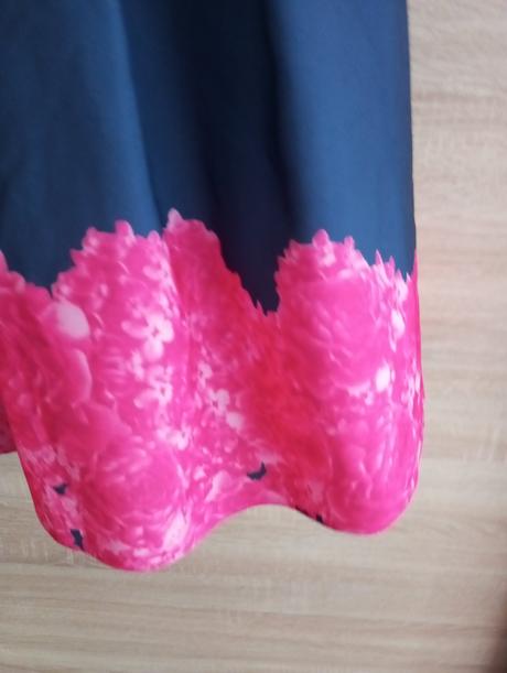 Krátke spoločenské šaty m, m