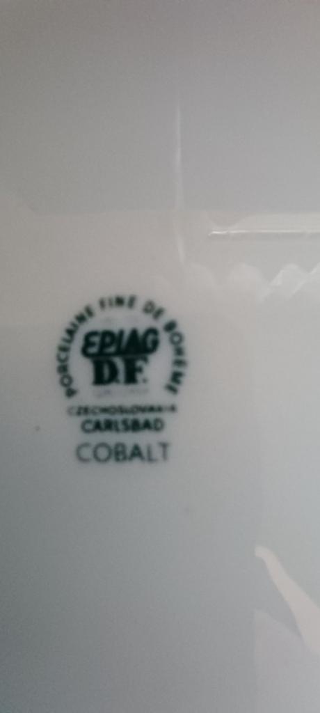 Porcelánový dezertný tanierik,