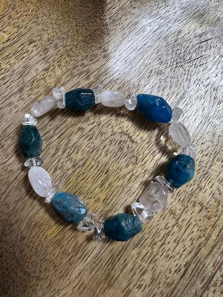 Náramok apatit - kunzit - krištál, 