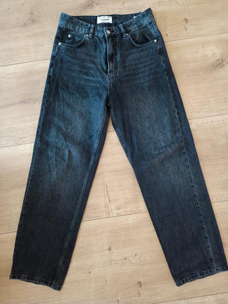 Čierne rifle veľkosť písaná 30, pull&bear,164