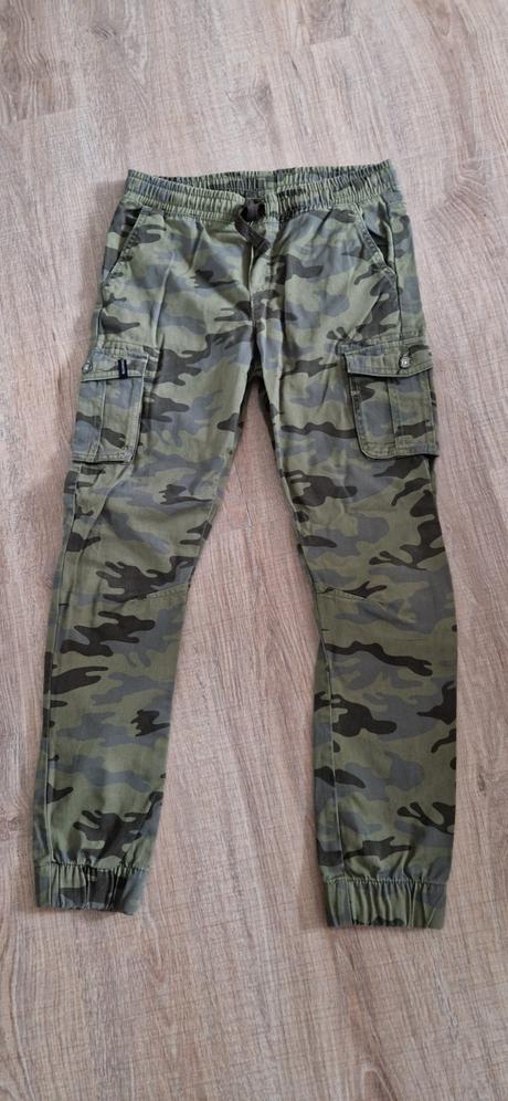 Maskacove nohavice 152/158, terranova,152
