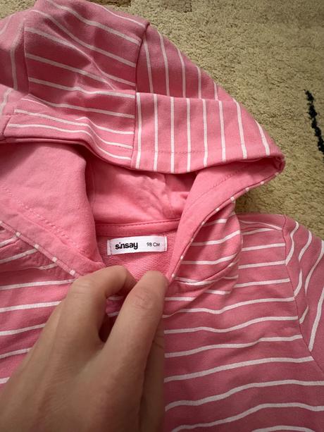 Krasna mikinka top stav, sinsay,98