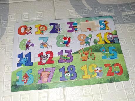 Puzzle s vkladačkou, rôzne puzzle, 