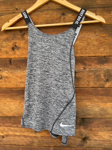 Nike tielko, nike,128