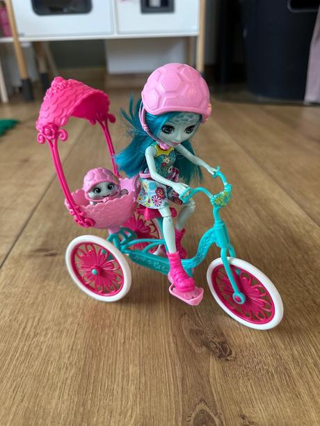 Bábiky enchantimals, 