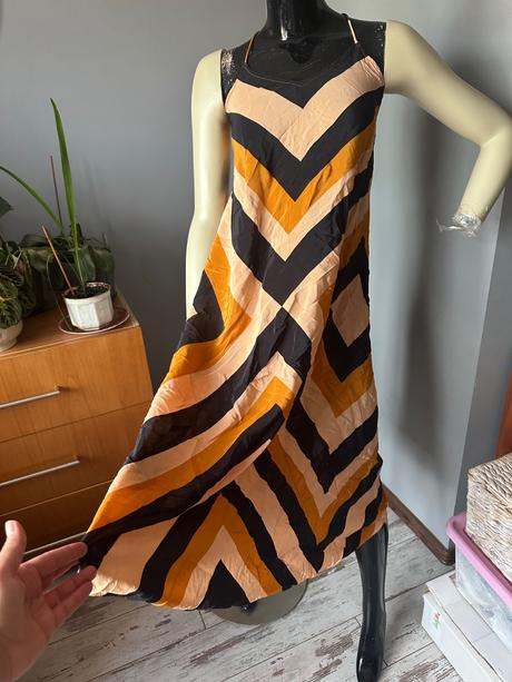 Prúžkované šaty, age,m