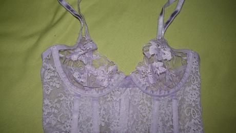 Nova korzetova podprsenka prettylittlething, s