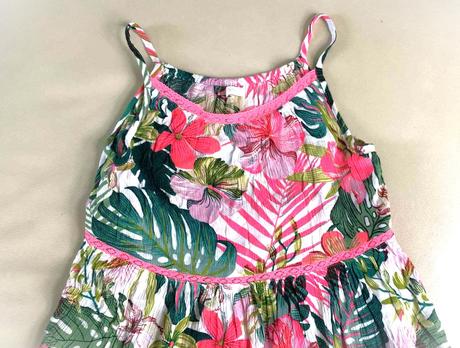 140 next kvietkovane saty,10 r., next,140