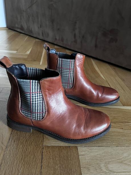 Kotníkove čižmy, 36