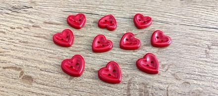 Gombík srdiečko - červené - 15 mm, 