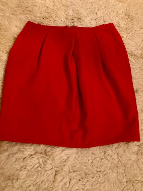 Oranžová sukňa značky cos, cos,s