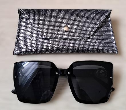Dámske slnečné okuliare s puzdrom, 