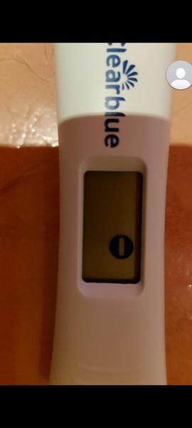 Pozitívny test od značky Tozax a negatívny od značky Clearblue
