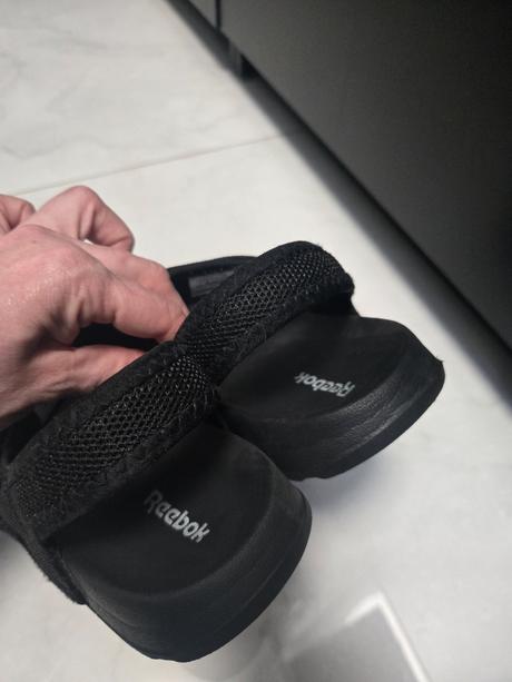 Reebok sandále, reebok,35
