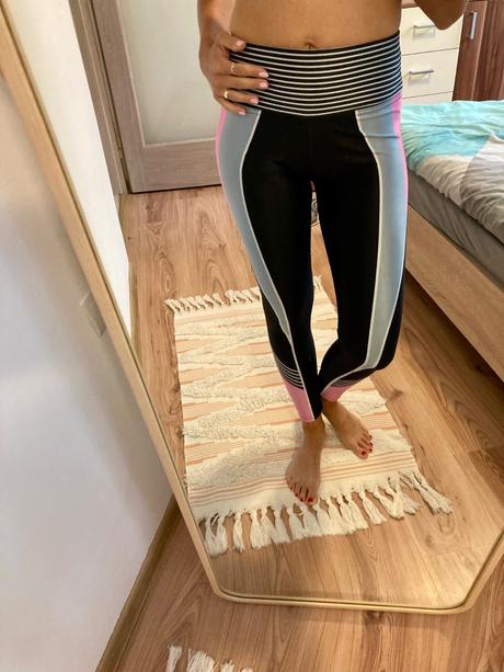 Dámske športové legíny, xs