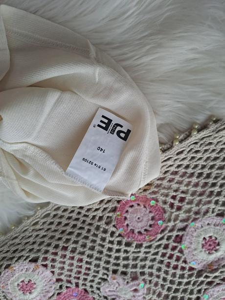 Hackovane tielko so spodnym tielko., 140