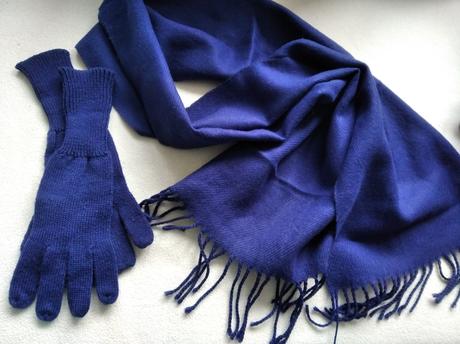 Kašmírový šál a pletené rukavice, c&a,l