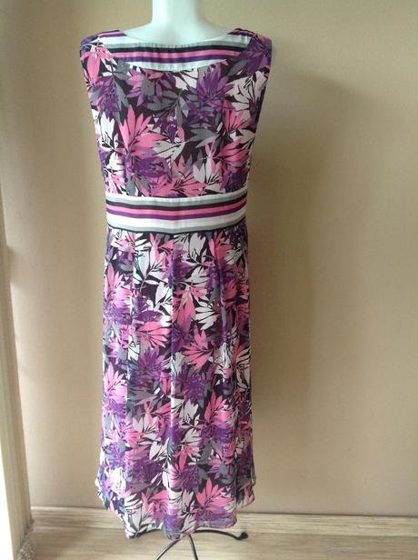 Šaty, marks & spencer,48