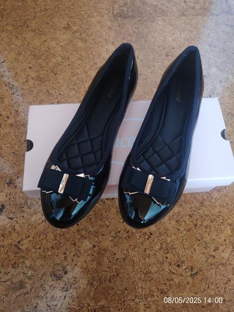 Balerinky, graceland,38