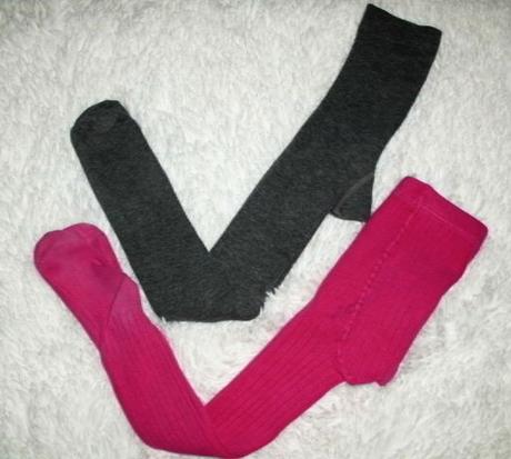 2 pančušky pre 3-4 roč. slečnu, 104