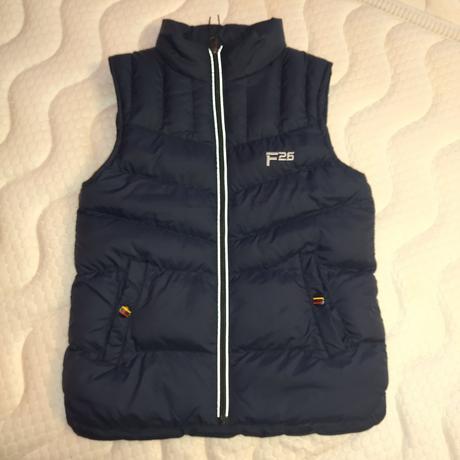 Chlapčenská prechodná vesta, 146