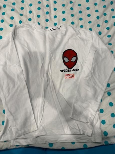 Tricko, reserved,152