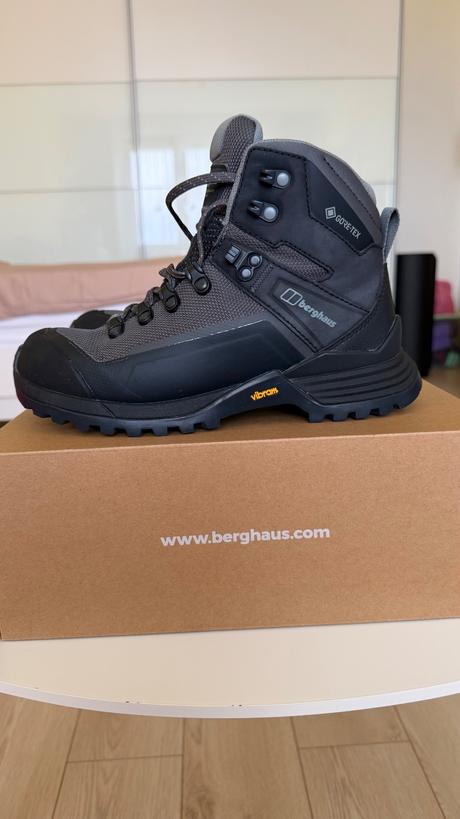 Predám dámsku turistickú obuv storm trek gore-tex, 38