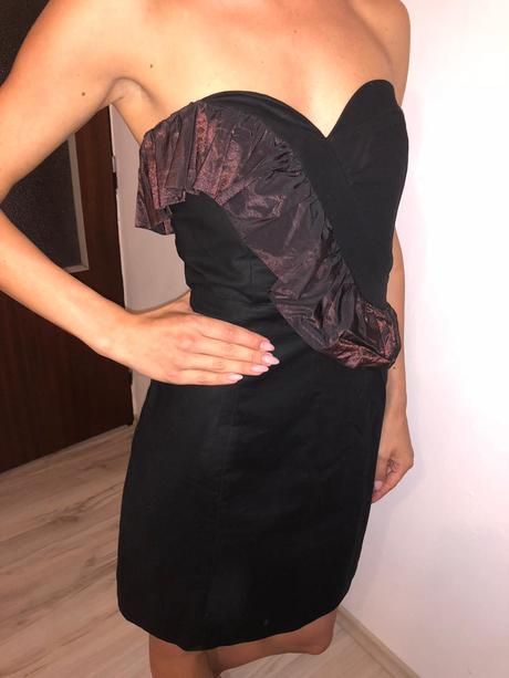 Spolocenske saty, 38