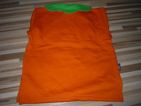 Oranzova bundicka, 98