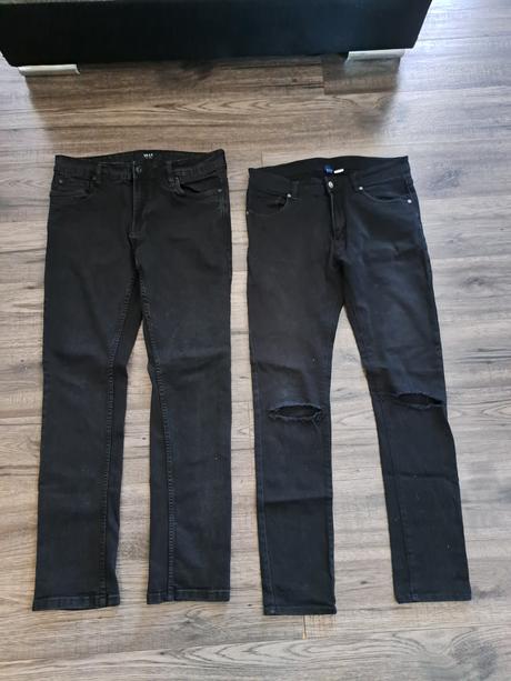 2 x čierne chlapčenske rifle, h&m,32