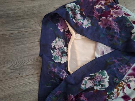 Kvetované letné šaty, s