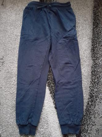 Mam na predaj tepláky, 170