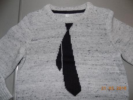 Krasny svetrik s kravatou, c&a,98