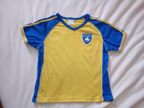 Pekne tricko pre maleho futbalistu, 98