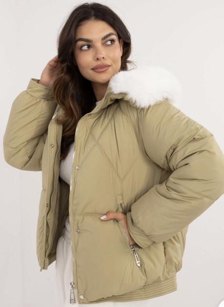 Dámska zimná bunda s bielou kožušinou, 