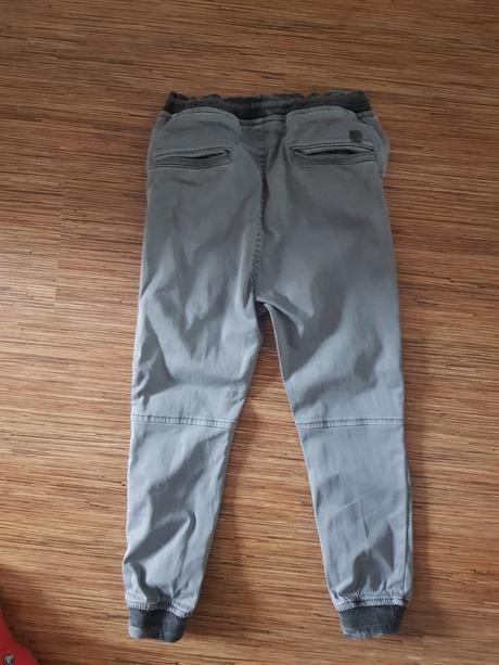 Nohavice športove, zara,122