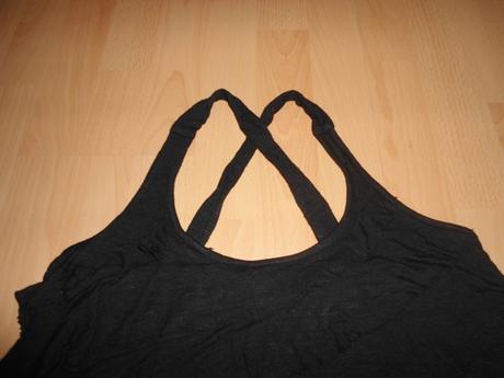 Cierne tricko na ramienka, s