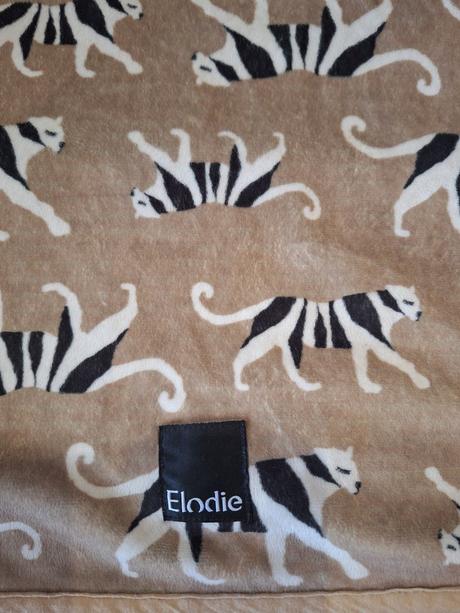 Zamatova deka elodie, 